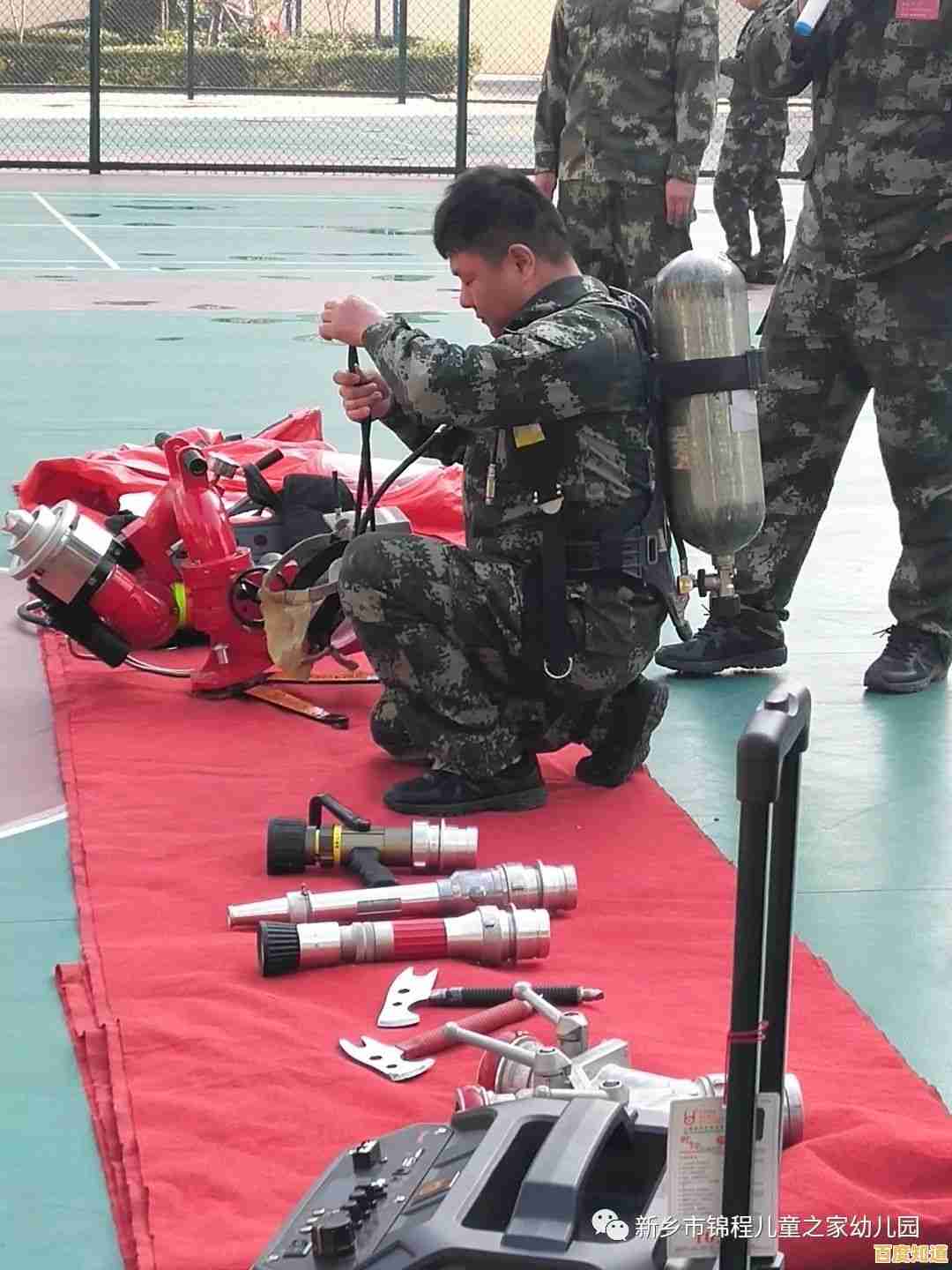 谁不想成为人人敬仰的消防战士？请叫我消防员游戏》带你直面危险与荣耀，你敢挑战吗？