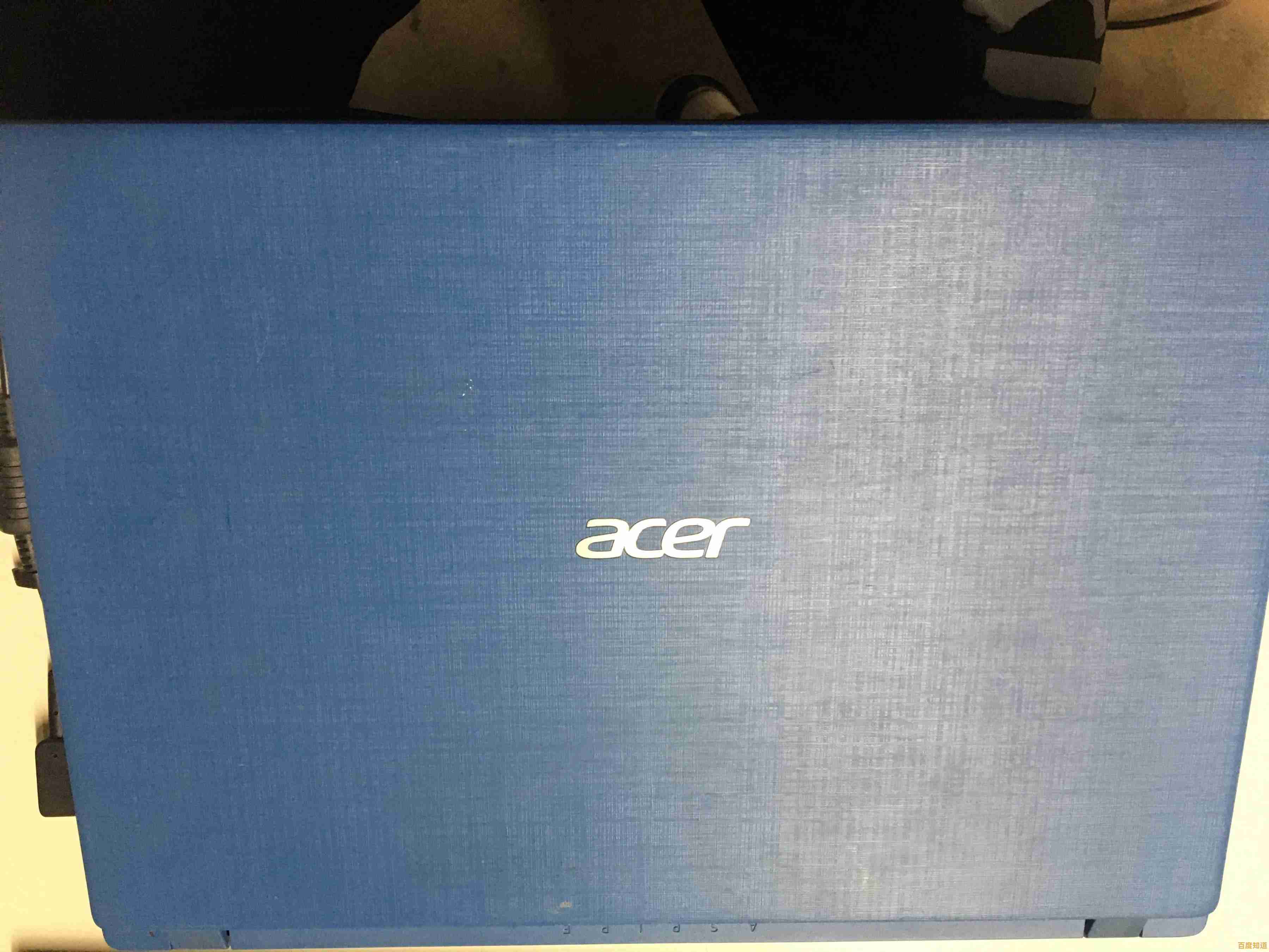 电脑屏幕突然花屏别慌张,实用排查技巧助你快速解决 电脑屏幕突然花屏别慌张,实用排查技巧助你快速解决