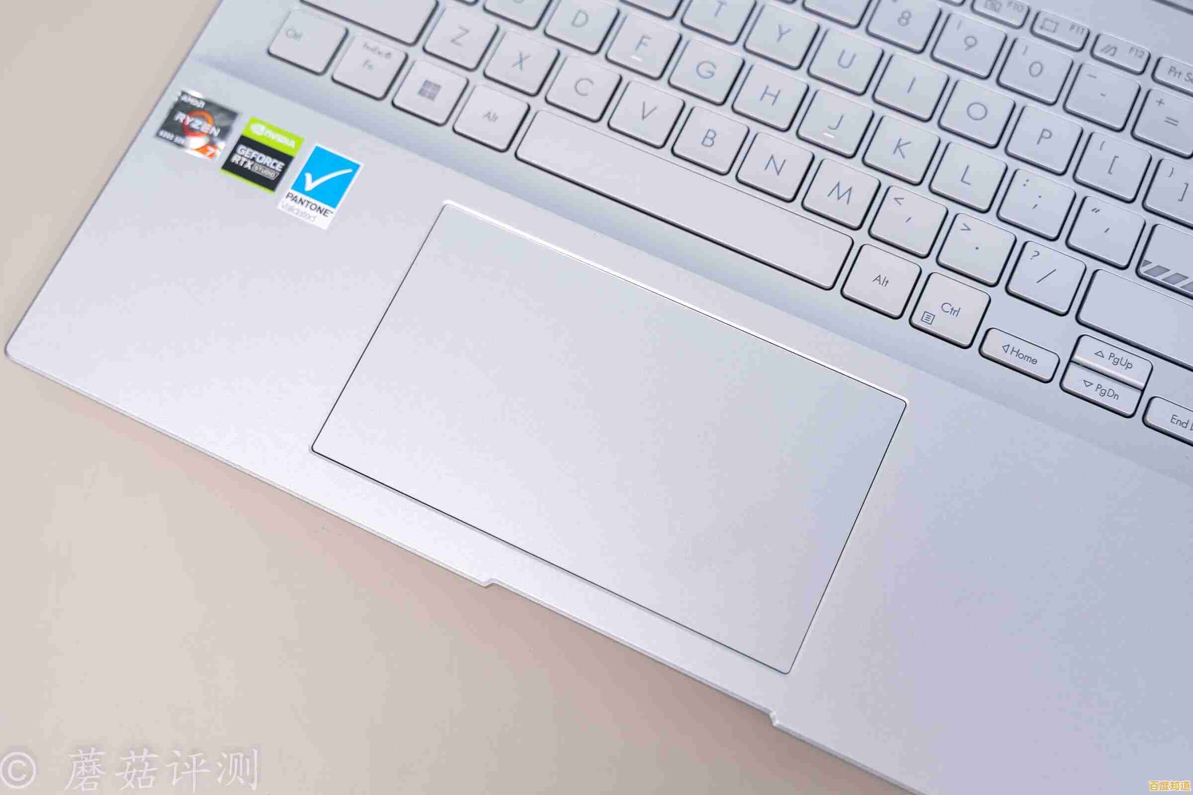 从便携到视野：找到最适合你的笔记本电脑尺寸方案